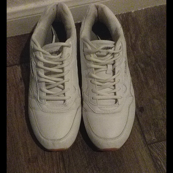 Fila shoes - Picture 1 of 3